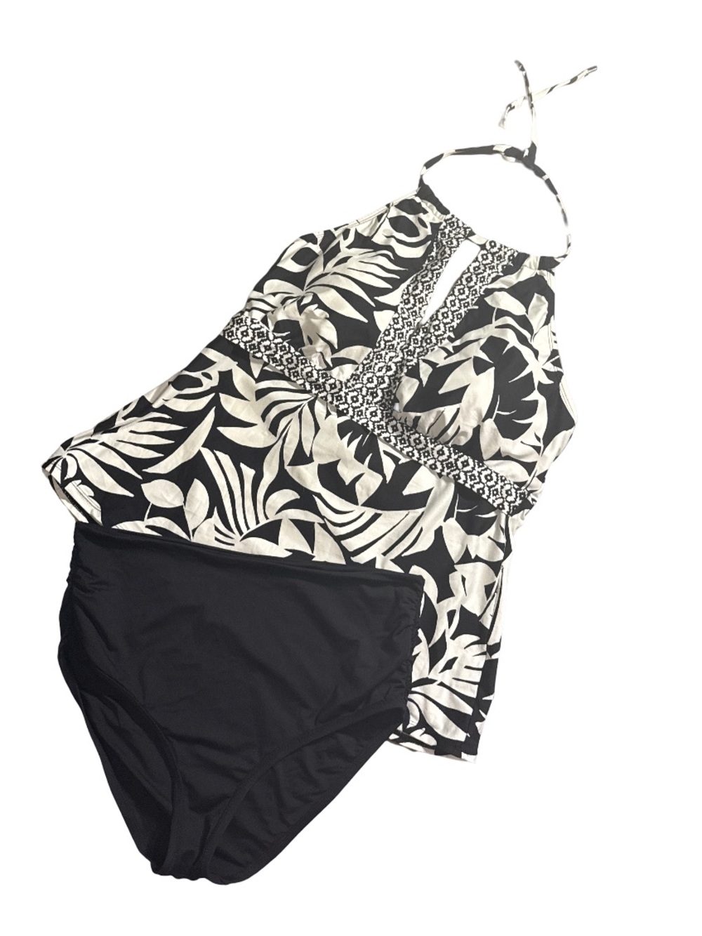 24th & Ocean Black and White Floral Halter Tankini with Solid Bottoms size XXL